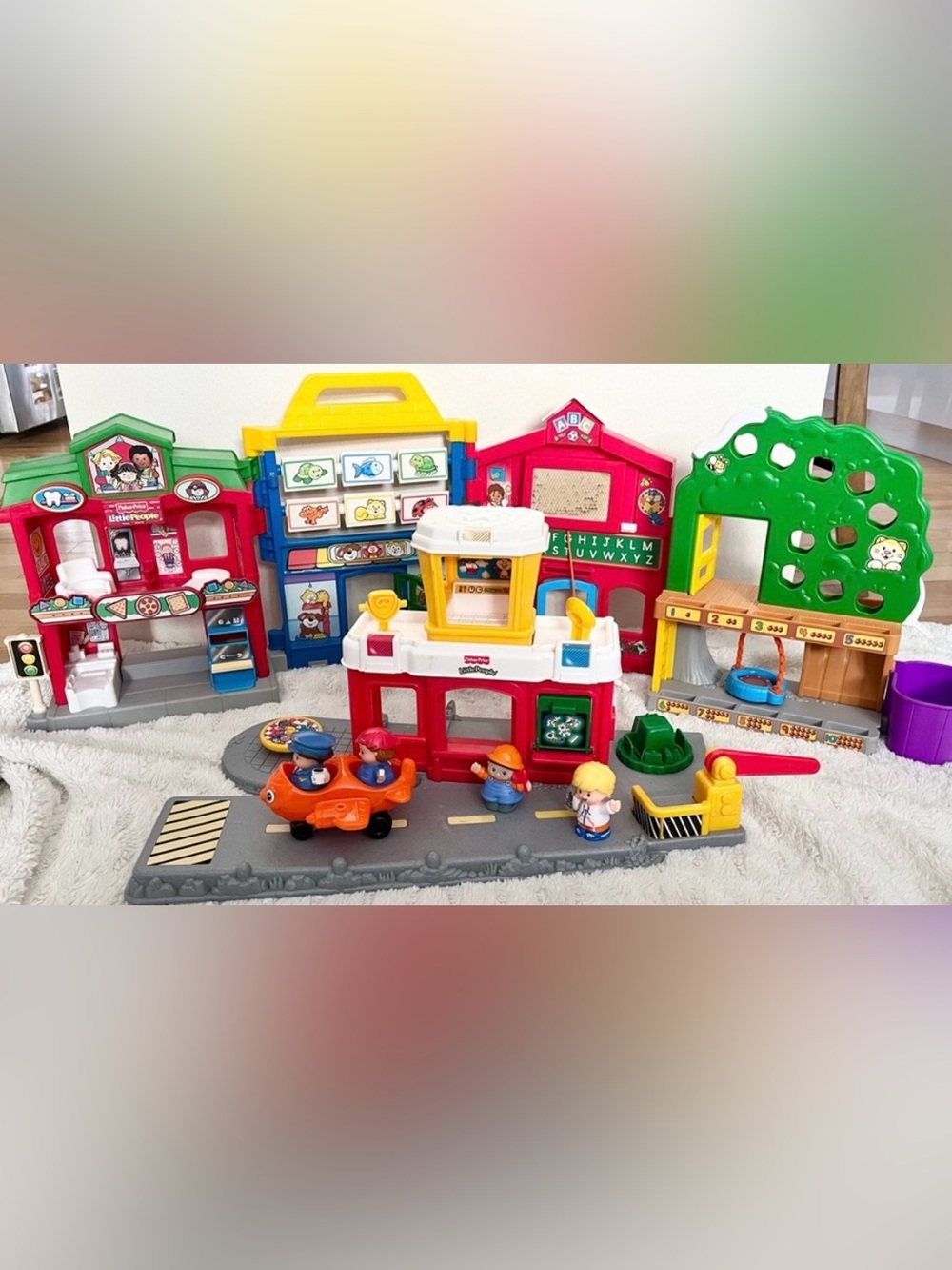 FISHER-PRICE - LITTLE PEOPLE PLAYSETS - MINIATURE TOWN, AIRPORT, PLANE & FIGURES